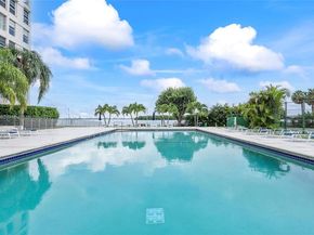 880 NE 69th St 2K, Miami FL 33138