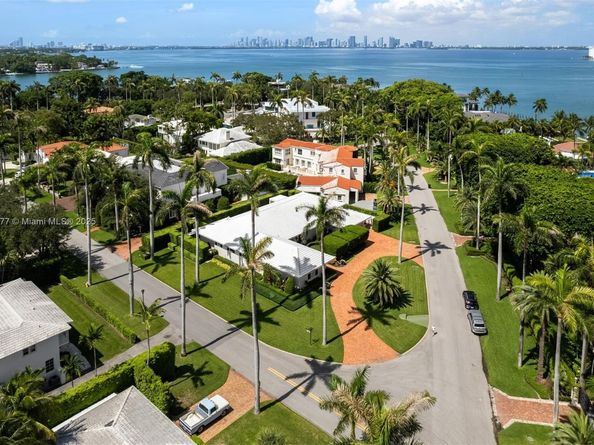 55 La Gorce Cir, Miami Beach FL 33141