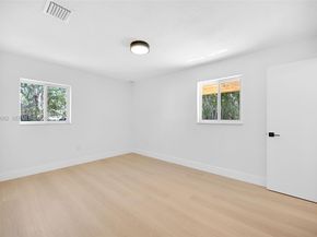 1370 NW 173rd Ter, Miami Gardens FL 33169