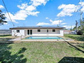 1370 NW 173rd Ter, Miami Gardens FL 33169