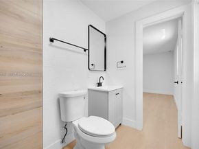 1370 NW 173rd Ter, Miami Gardens FL 33169