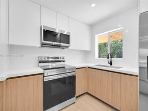 1370 NW 173rd Ter, Miami Gardens FL 33169