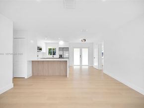 1370 NW 173rd Ter, Miami Gardens FL 33169