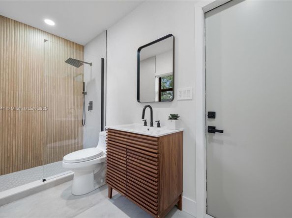 5331 Mckinley St, Hollywood FL 33021