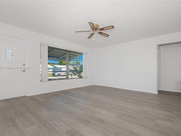 340 Leisure Blvd, Pompano Beach FL 33064