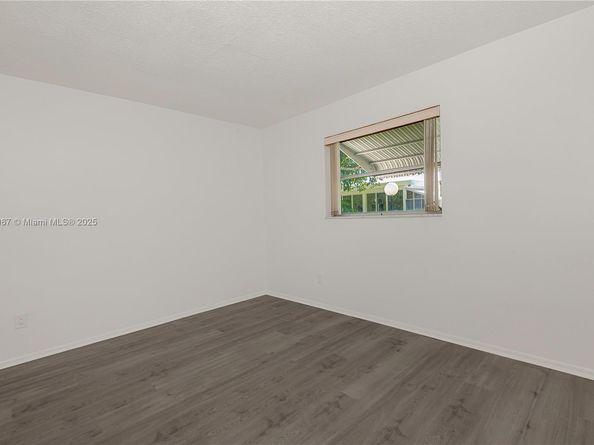 340 Leisure Blvd, Pompano Beach FL 33064