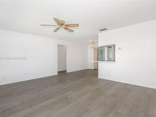 340 Leisure Blvd, Pompano Beach FL 33064