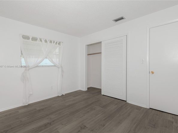 340 Leisure Blvd, Pompano Beach FL 33064