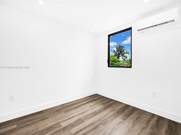 1805 SW 4th Street, Miami FL 33135
