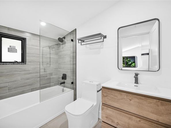 1805 SW 4th Street, Miami FL 33135