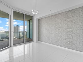 851 NE 1st Ave 1506, Miami FL 33132