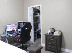 2330 Plum Ct, Pembroke Pines FL 33026