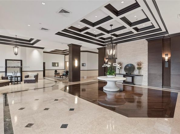 3600 Yacht Club Dr 2001, Aventura FL 33180