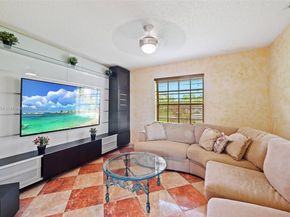 450 NW 195th Ave, Pembroke Pines FL 33029