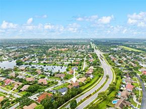 450 NW 195th Ave, Pembroke Pines FL 33029