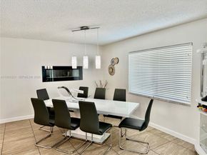 5921 SW 17th St, Plantation FL 33317