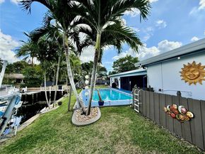 5921 SW 17th St, Plantation FL 33317