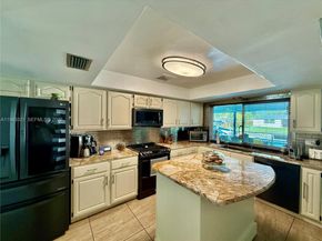 5921 SW 17th St, Plantation FL 33317