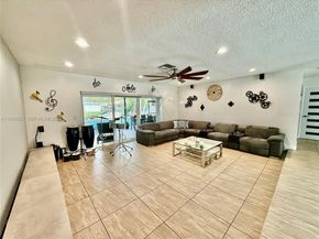 5921 SW 17th St, Plantation FL 33317