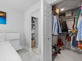 800 NW 133rd Ave, Miami FL 33182