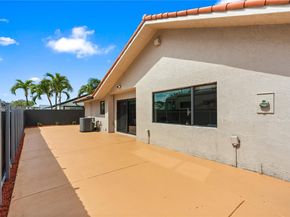 800 NW 133rd Ave, Miami FL 33182