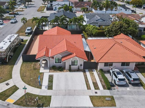 800 NW 133rd Ave, Miami FL 33182