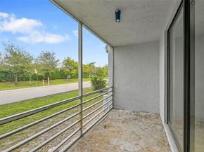 2850 Somerset Dr 105L, Lauderdale Lakes FL 33311