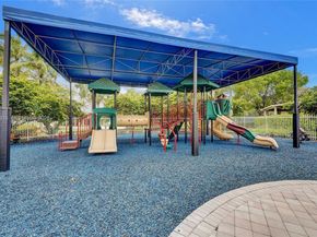 17086 NW 22nd St, Pembroke Pines FL 33028