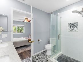 17086 NW 22nd St, Pembroke Pines FL 33028