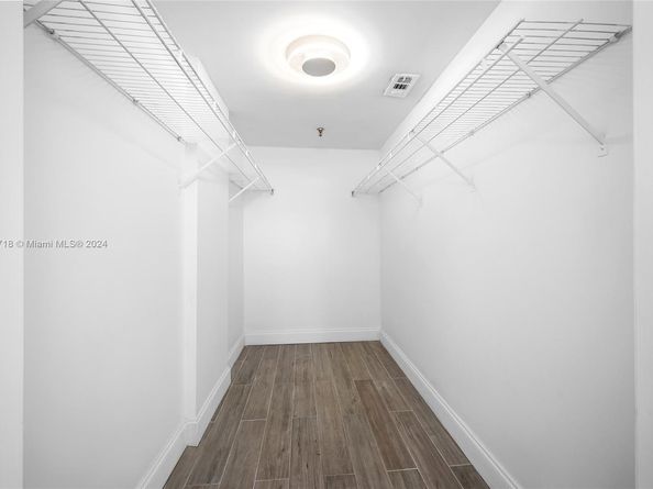 1010 NW 11th St 507, Miami FL 33136