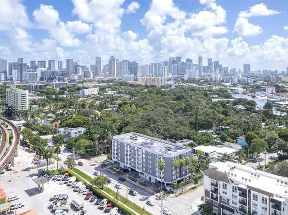 1010 NW 11th St 507, Miami FL 33136