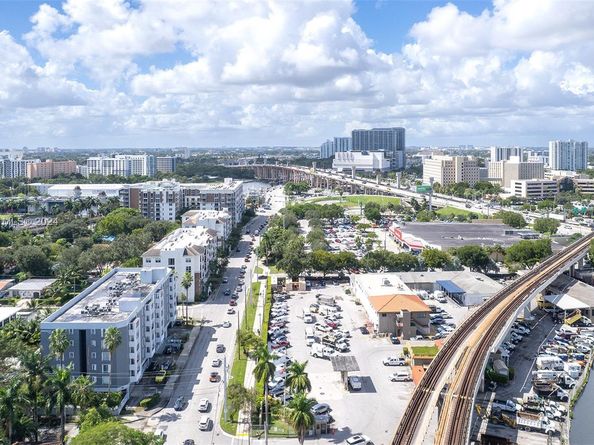 1010 NW 11th St 507, Miami FL 33136