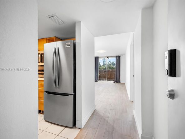 1010 NW 11th St 507, Miami FL 33136