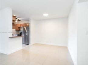 8704 NW 35th St, Coral Springs FL 33065