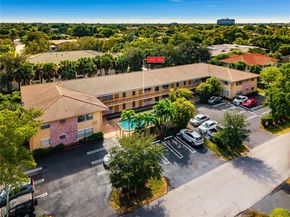 8704 NW 35th St, Coral Springs FL 33065