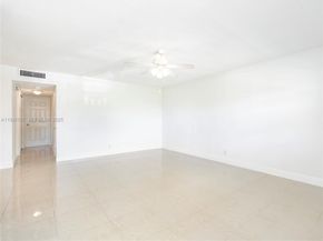 8704 NW 35th St, Coral Springs FL 33065