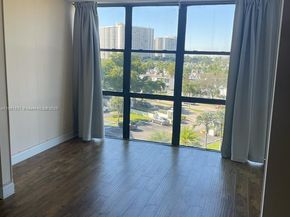1000 Parkview Dr 605, Hallandale Beach FL 33009