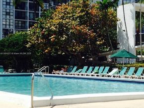 1000 Parkview Dr 605, Hallandale Beach FL 33009