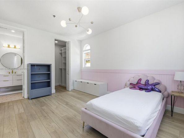 623 NE 11th Ave, Fort Lauderdale FL 33304