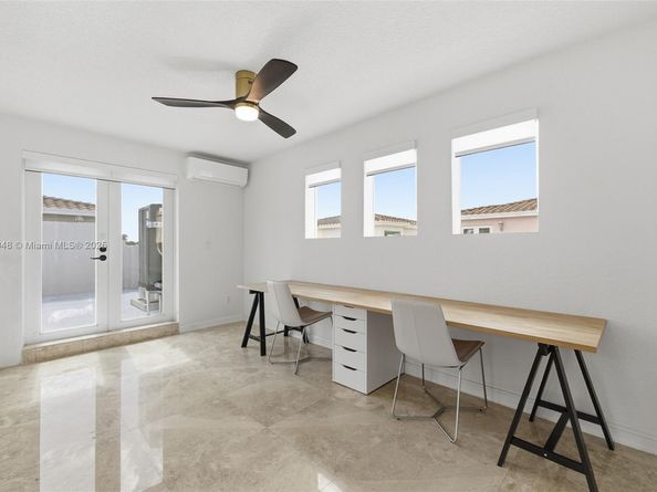 623 NE 11th Ave, Fort Lauderdale FL 33304