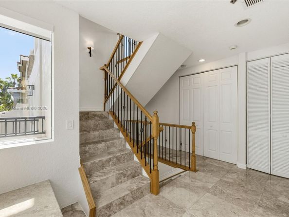 623 NE 11th Ave, Fort Lauderdale FL 33304