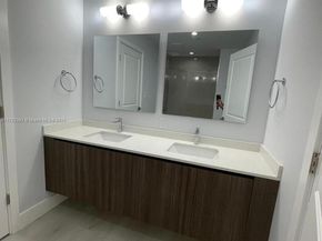 1938 Jackson St 301, Hollywood FL 33020