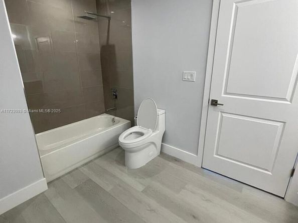 1938 Jackson St 301, Hollywood FL 33020