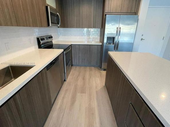 1938 Jackson St 301, Hollywood FL 33020