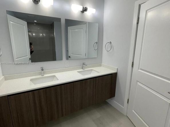 1938 Jackson St 301, Hollywood FL 33020
