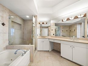 4779 Collins Ave 702, Miami Beach FL 33140