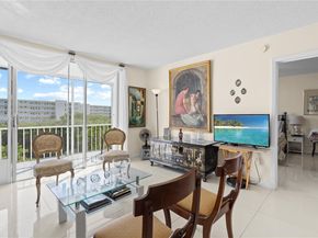 2930 Point East Dr E407, Aventura FL 33160