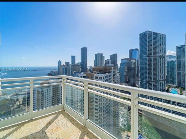 900 Brickell Key Blvd 2904, Miami FL 33131