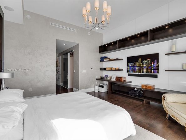 900 Brickell Key Blvd 2904, Miami FL 33131