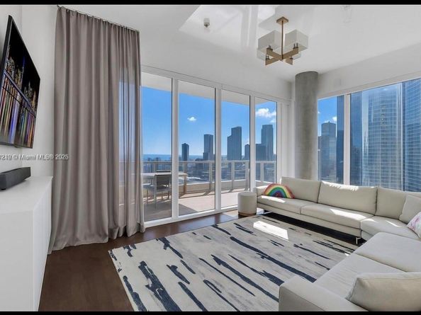 900 Brickell Key Blvd 2904, Miami FL 33131
